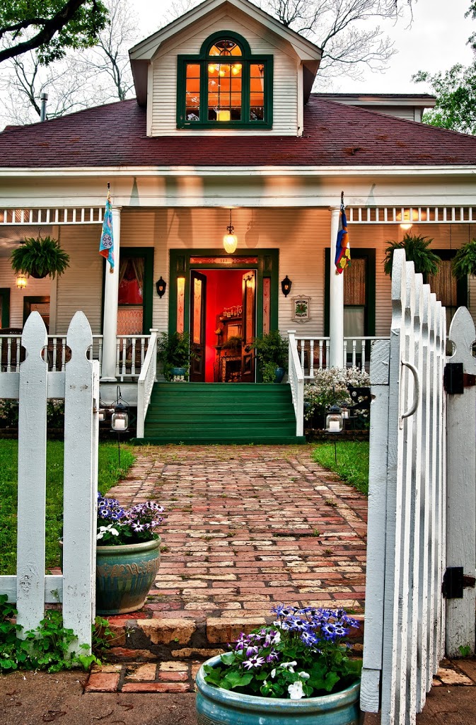 tour of homes jefferson texas